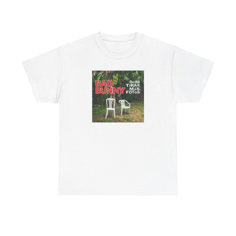 DeBí TiRaR MáS FoToS | Iconic White Chair Album Cover T-Shirt