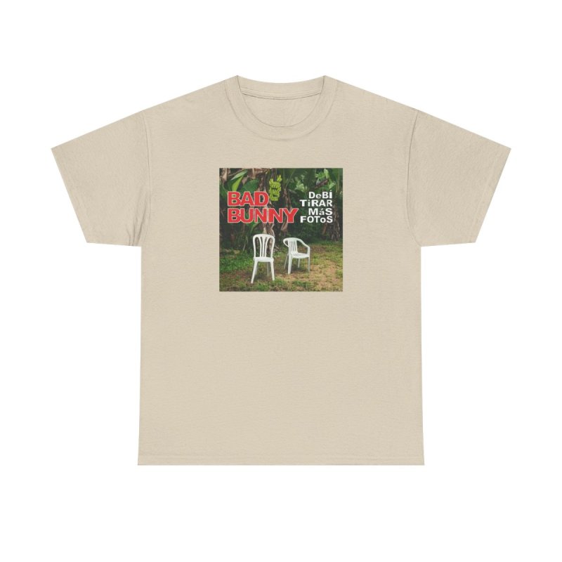 DeBí TiRaR MáS FoToS | Iconic White Chair Album Cover T-Shirt